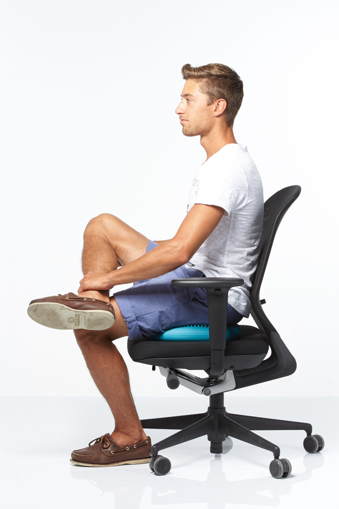 Air-filled training and therapy equipment for company health promotion