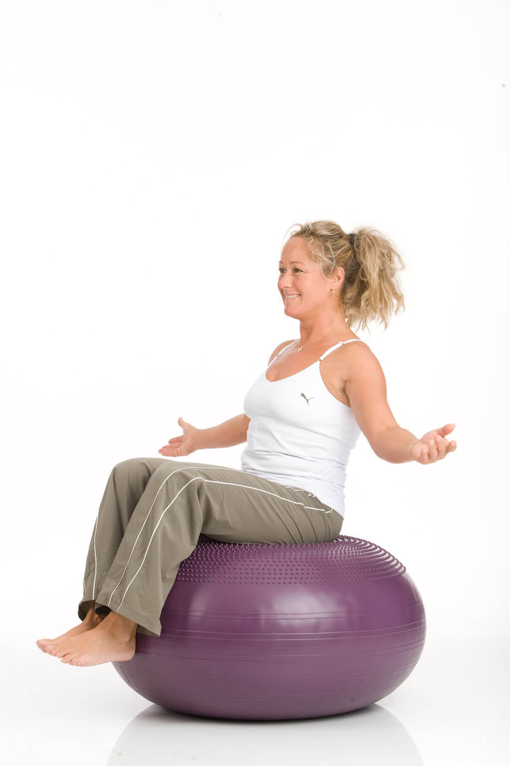 pendel-ball_frau_sitzend_tiny_web